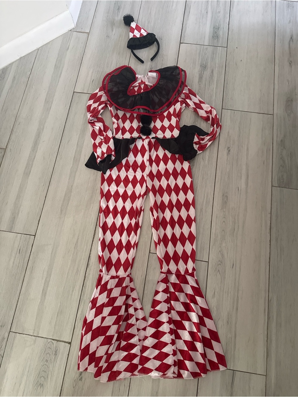 Spirit Halloween Red Carnival Clown Costume Child Medium 8-10 Jumpsuit Hat